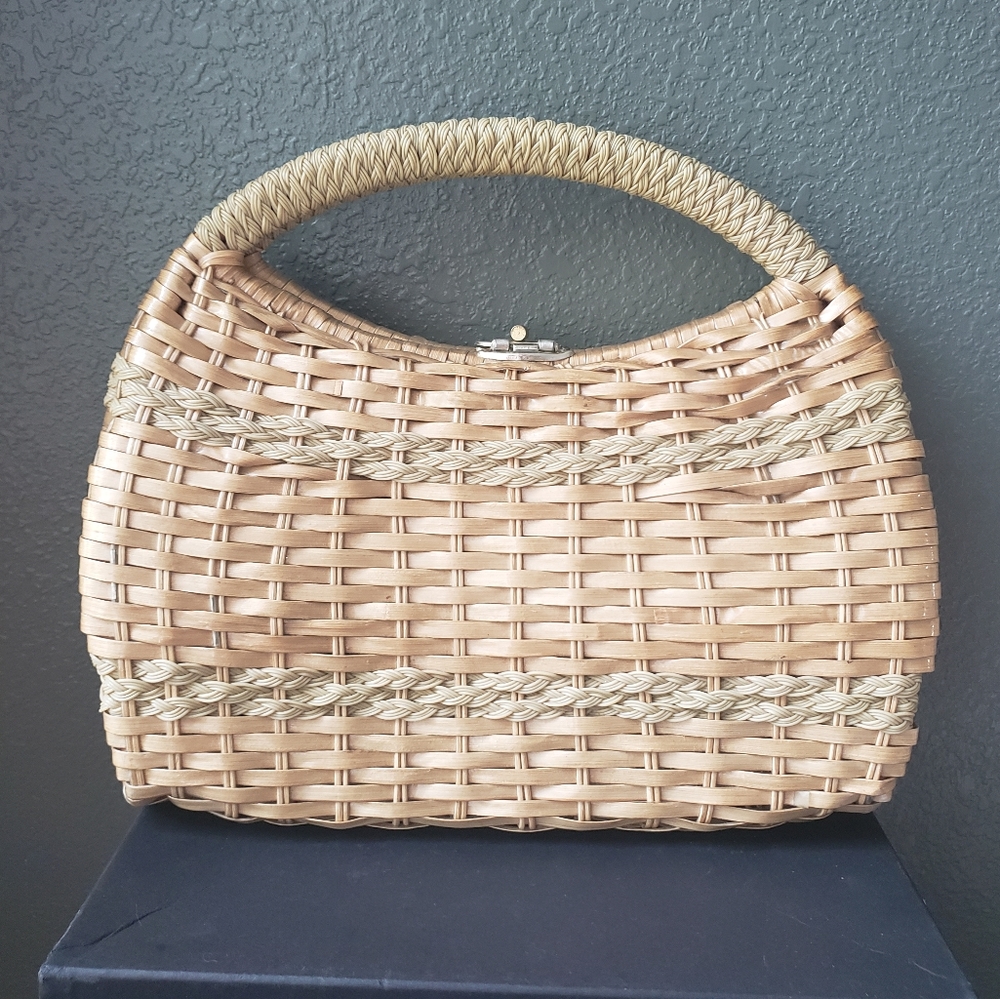 Vintage boho wicker purse